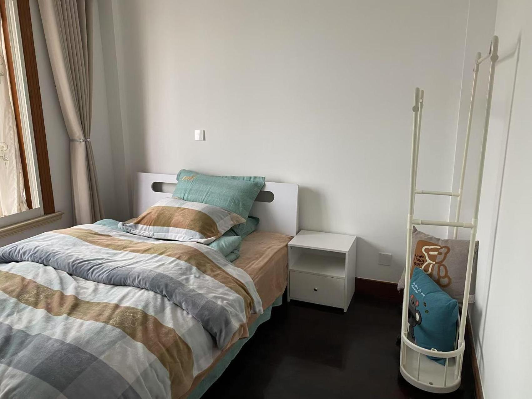 Huinan Accommodation, Close To Airport, Resort, Wild Animal Park, Near Metrol 16 Homestay *